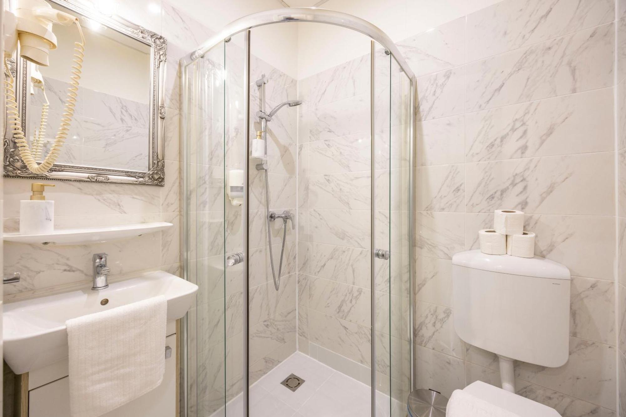 Exclusive Private Residence In The Center Of Bp W 4Bedrms, 4 Bathrms Budapest Exterior foto